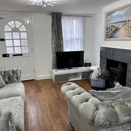 Cottage, 10 Mins Train / River Burnham-on-Crouch Екстер'єр фото