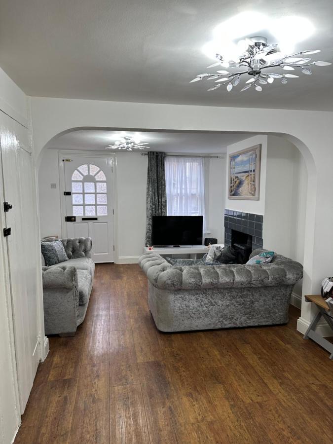 Cottage, 10 Mins Train / River Burnham-on-Crouch Екстер'єр фото